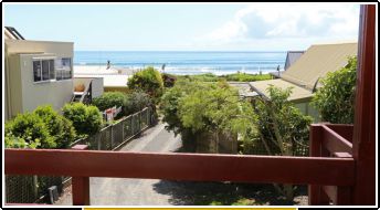 Big Family Holiday Home at West End, Ohope Bach New Zealand